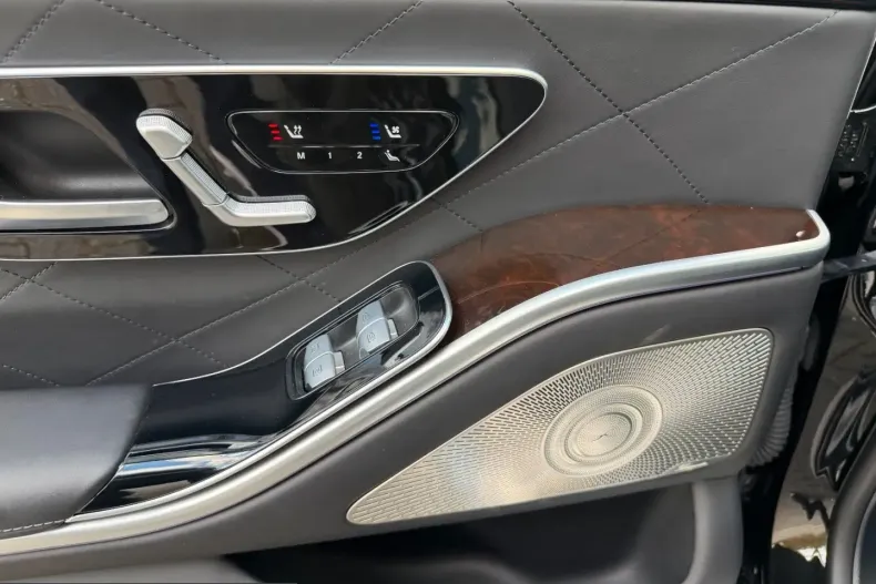 Mercedes-Benz S 580 (Clasa S) din 2024 cu 53.044 km - oferta MER218685 - foto 17