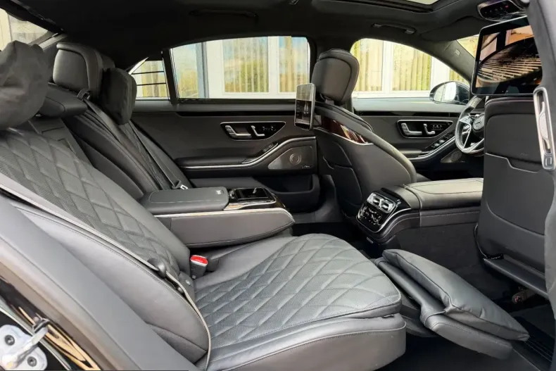 Mercedes-Benz S 580 (Clasa S) din 2024 cu 53.044 km - oferta MER218685 - foto 18