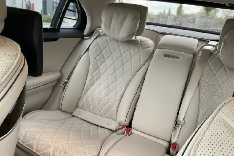 Mercedes-Benz S 580 (Clasa S) din 2024 cu 59.459 km - oferta MER218697 - foto 13