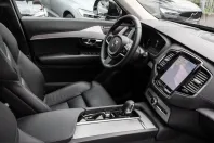 Volvo XC90 din 2024 cu 14.200 km - oferta VOL218701 - foto 3