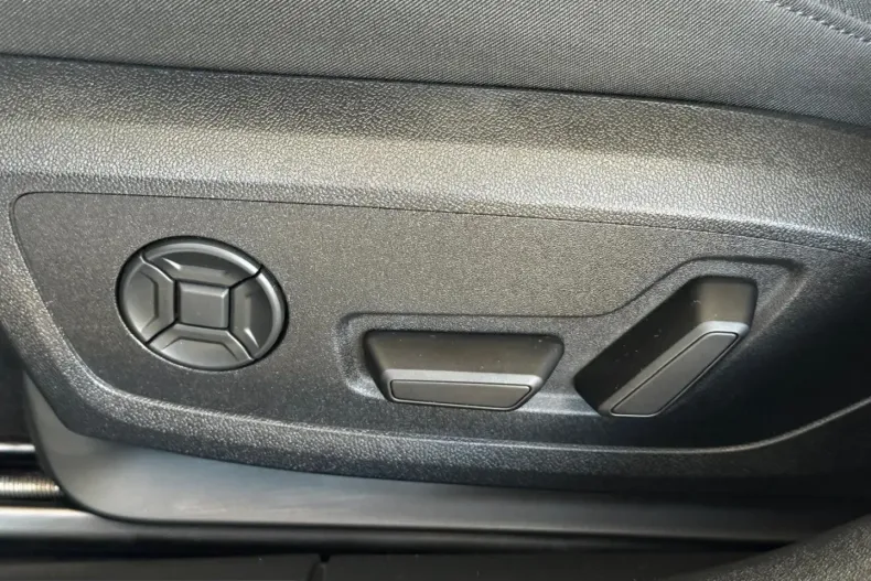 Audi A5 din 2024 cu 5.200 km - oferta AUD218714 - foto 10