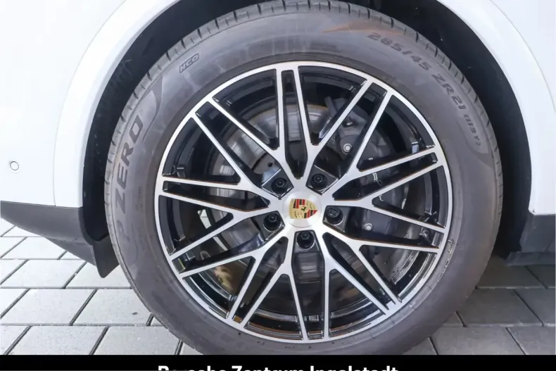 Porsche Cayenne din 2023 cu 10.500 km - oferta POR218715 - foto 7