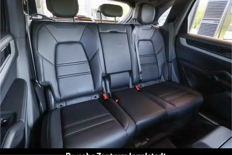Porsche Cayenne din 2023 cu 10.500 km - oferta POR218715 - foto 14