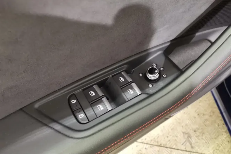 Audi A5 din 2024 cu 12.600 km - oferta AUD218717 - foto 12