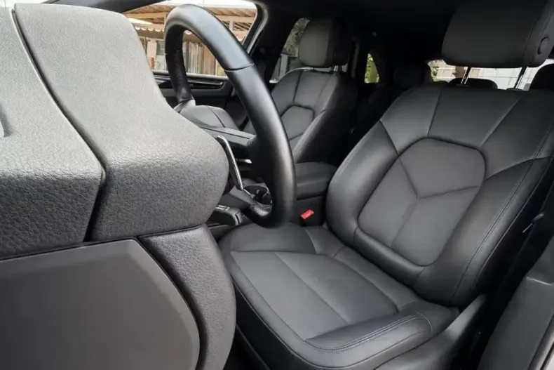 Porsche Macan din 2024 cu 33.100 km - oferta POR218740 - foto 8