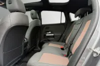 Mercedes-Benz EQA din 2022 cu 9.200 km - oferta MER218752 - foto 16