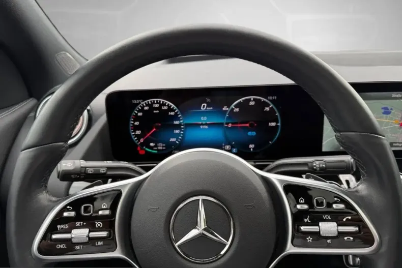 Mercedes-Benz EQA din 2022 cu 9.200 km - oferta MER218752 - foto 18