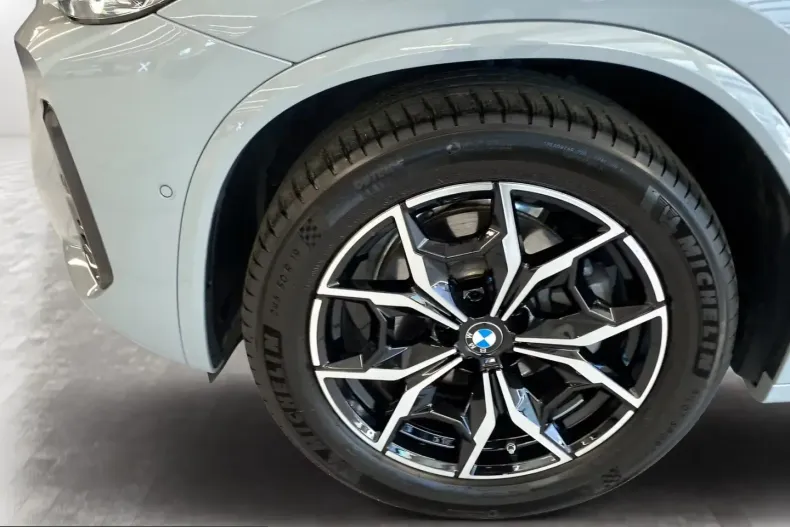 BMW X4 (Seria X) din 2025 cu 7.994 km - oferta BMW218763 - foto 5