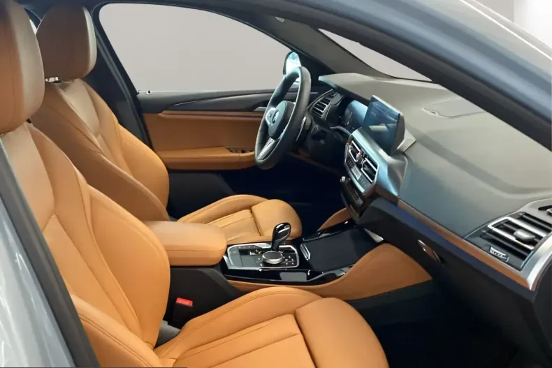 BMW X4 (Seria X) din 2025 cu 7.994 km - oferta BMW218763 - foto 7