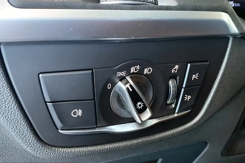 BMW X4 (Seria X) din 2025 cu 7.994 km - oferta BMW218763 - foto 10