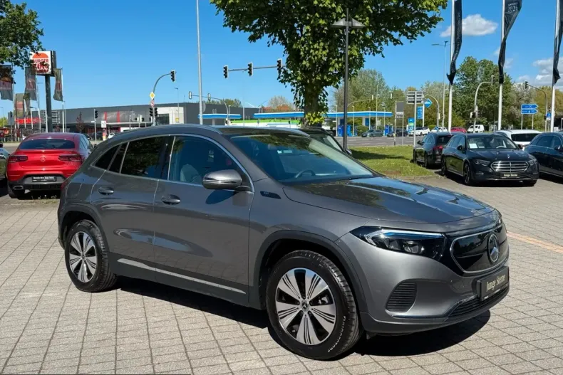 Mercedes-Benz EQA din 2022 cu 19.264 km - oferta MER218770 - foto 1
