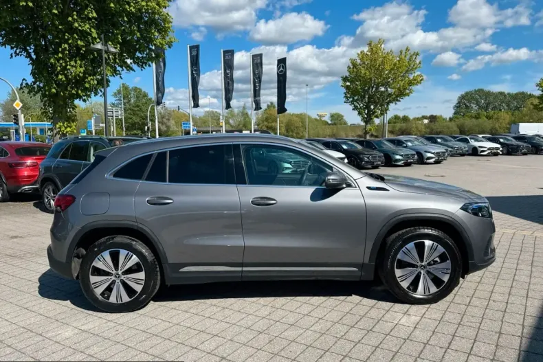 Mercedes-Benz EQA din 2022 cu 19.264 km - oferta MER218770 - foto 9