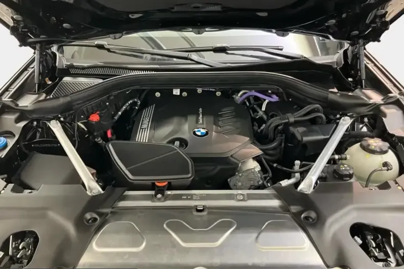 BMW X4 (Seria X) din 2025 cu 7.900 km - oferta BMW218772 - foto 12