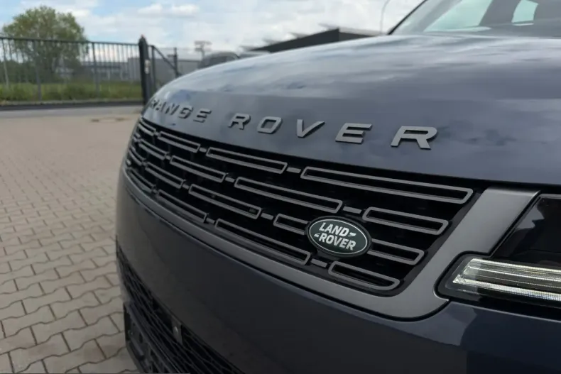 Land Rover Range Rover Sport din 2024 cu 35.780 km - oferta LAN218786 - foto 4