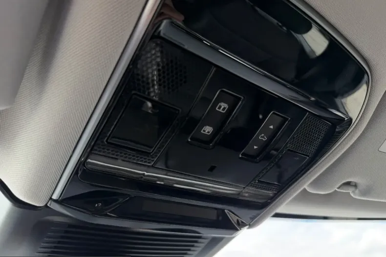 Land Rover Range Rover Sport din 2024 cu 35.780 km - oferta LAN218786 - foto 29