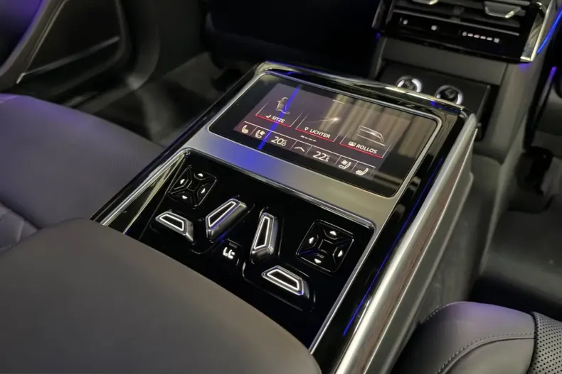 Audi A8 din 2022 cu 95.300 km - oferta AUD218787 - foto 21