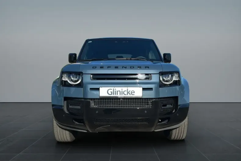 Land Rover Defender din 2025 cu 24.650 km - oferta LAN218790 - foto 1