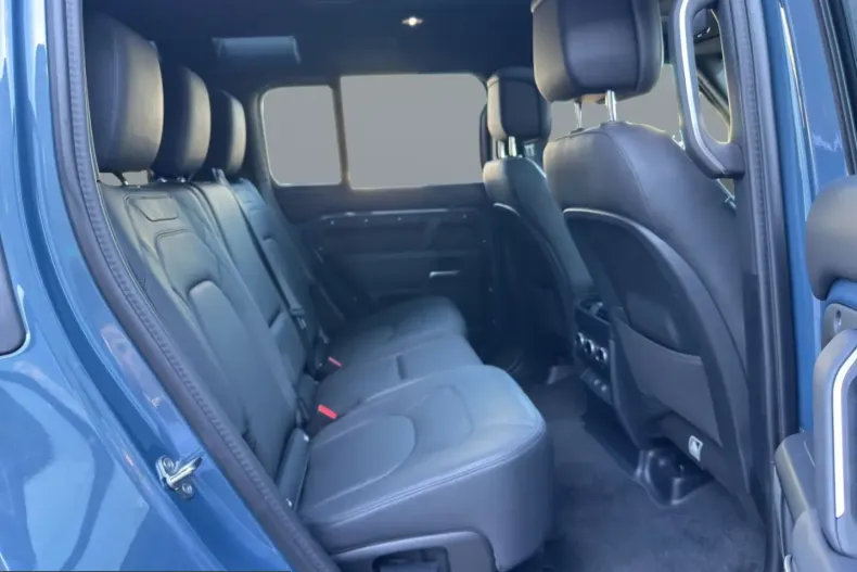 Land Rover Defender din 2025 cu 24.650 km - oferta LAN218790 - foto 7