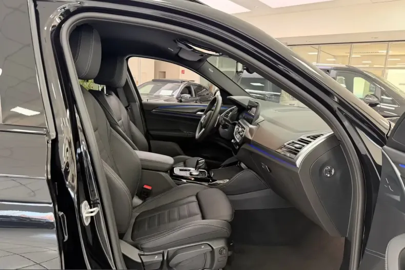 BMW X4 (Seria X) din 2025 cu 2.497 km - oferta BMW218793 - foto 10