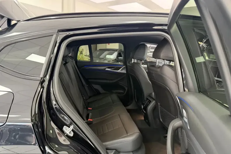 BMW X4 (Seria X) din 2025 cu 2.497 km - oferta BMW218793 - foto 20