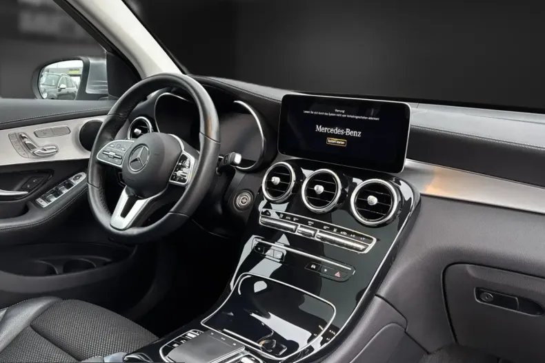 Mercedes-Benz GLC 300 (Clasa GLC) din 2021 cu 59.705 km - oferta MER218801 - foto 16