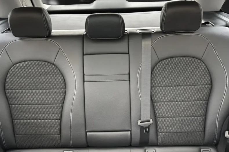 Mercedes-Benz GLC 300 (Clasa GLC) din 2021 cu 59.705 km - oferta MER218801 - foto 19