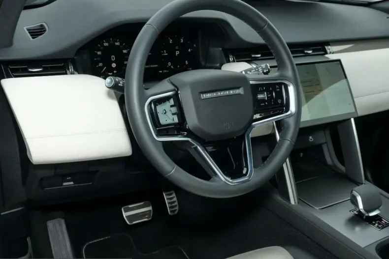 Land Rover Discovery Sport din 2025 cu 14.900 km - oferta LAN218803 - foto 10