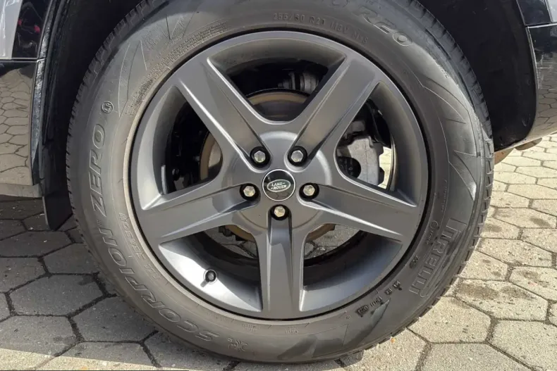 Land Rover Defender din 2024 cu 41.684 km - oferta LAN218806 - foto 10
