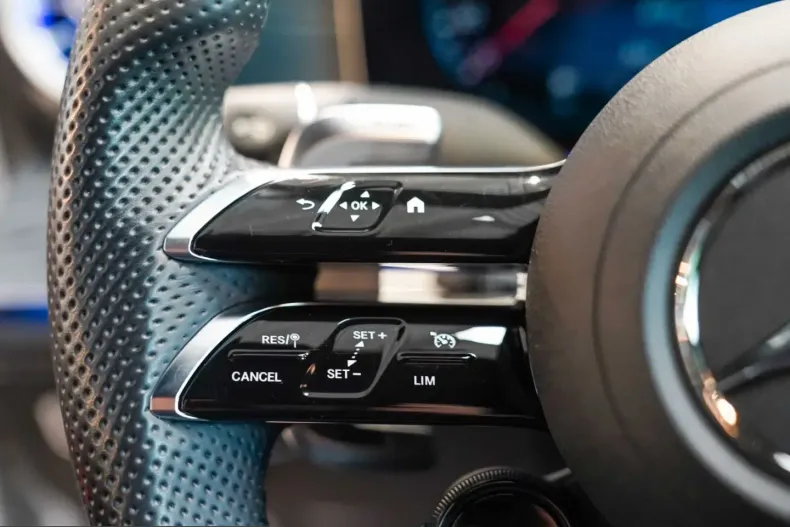 Mercedes-Benz AMG GT (Clasa GT) din 2023 cu 47.985 km - oferta MER218809 - foto 17