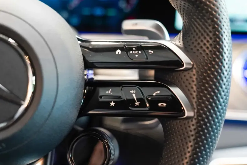 Mercedes-Benz AMG GT (Clasa GT) din 2023 cu 47.985 km - oferta MER218809 - foto 18