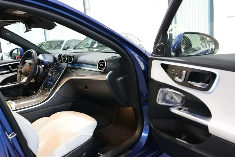Mercedes-Benz C 220 (Clasa C) din 2023 cu 45.000 km - oferta MER218811 - foto 24