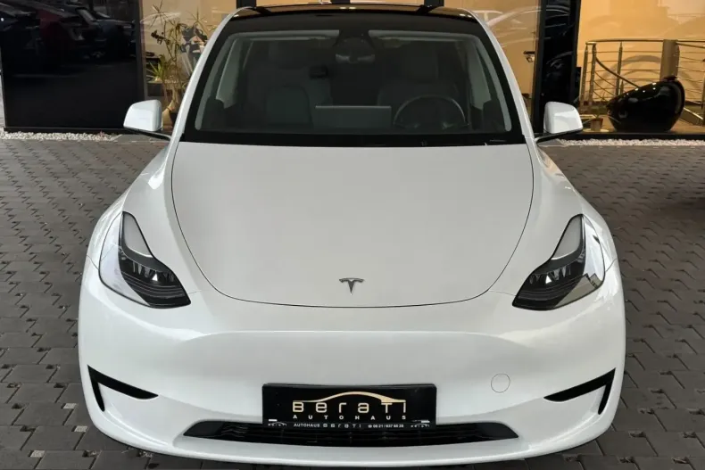 Tesla Model Y din 2023 cu 100.000 km - oferta TES218814 - foto 1