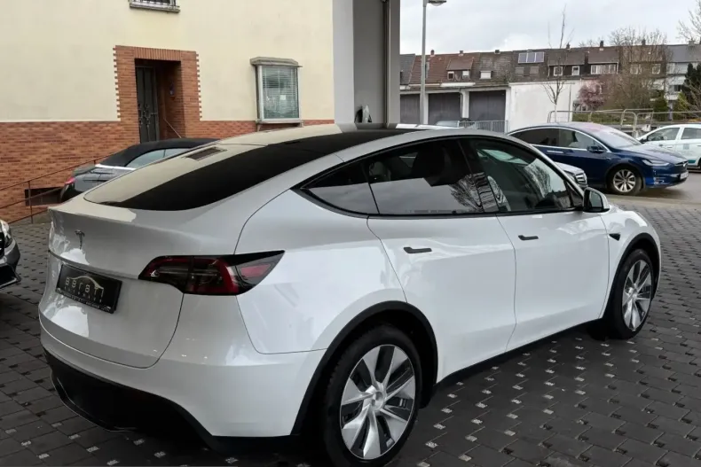Tesla Model Y din 2023 cu 100.000 km - oferta TES218814 - foto 10