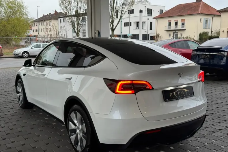 Tesla Model Y din 2023 cu 100.000 km - oferta TES218814 - foto 13