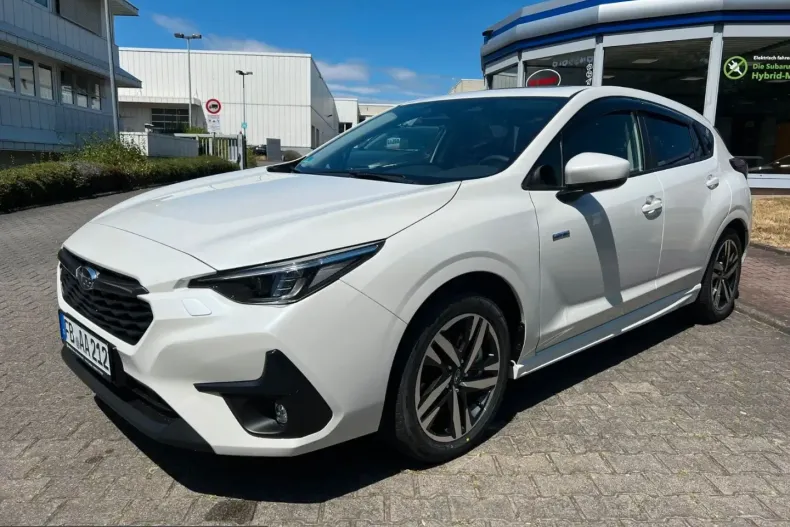Subaru Impreza din 2025 cu 10.000 km - oferta SUB218815 - foto 1