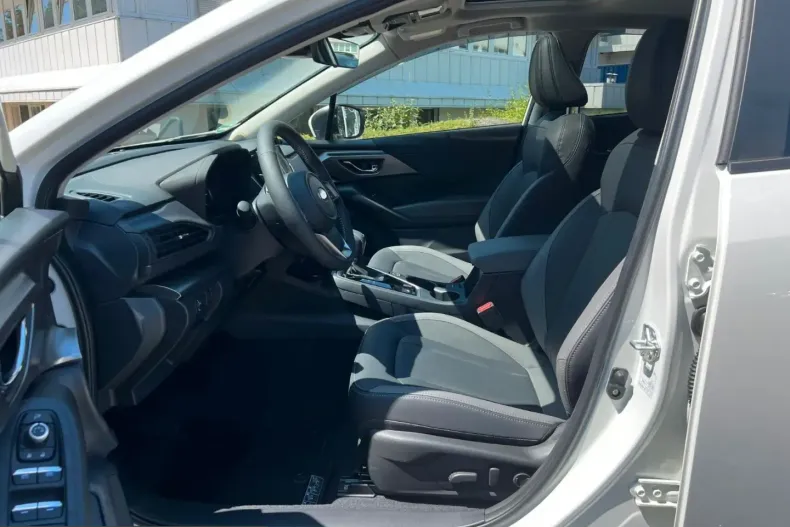 Subaru Impreza din 2025 cu 10.000 km - oferta SUB218815 - foto 11