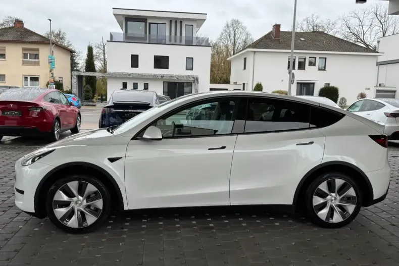 Tesla Model Y din 2022 cu 63.000 km - oferta TES218816 - foto 4