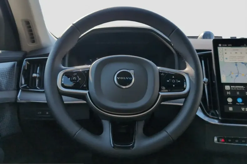 Volvo XC90 din 2025 cu 47.990 km - oferta VOL218836 - foto 4