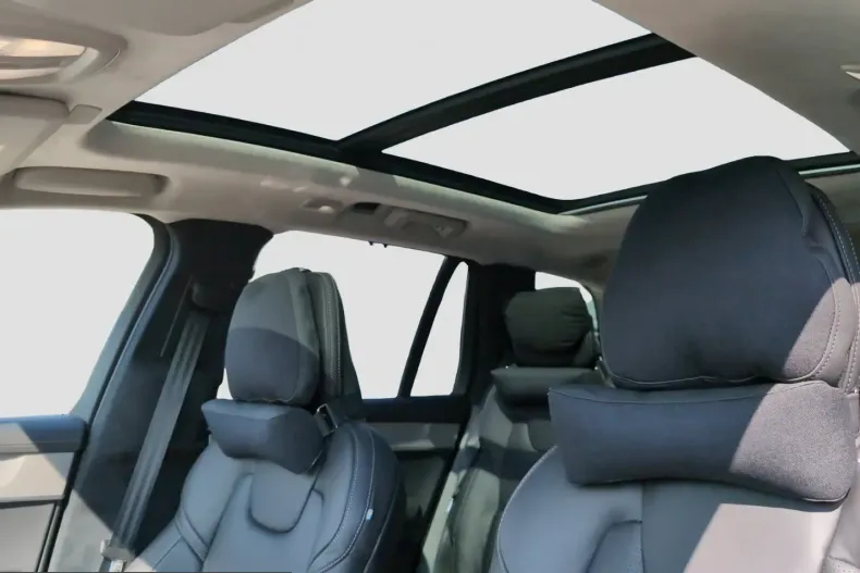 Volvo XC90 din 2025 cu 47.990 km - oferta VOL218836 - foto 10