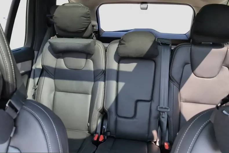 Volvo XC90 din 2025 cu 47.990 km - oferta VOL218836 - foto 12