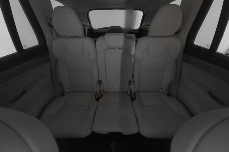 Volvo XC90 din 2025 cu 28.250 km - oferta VOL218837 - foto 5
