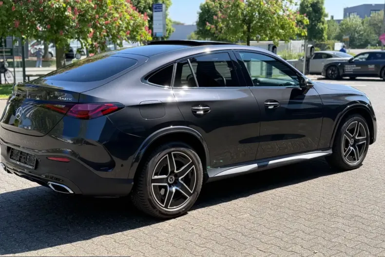 Mercedes-Benz GLC 220 (Clasa GLC) din 2025 cu 9.500 km - oferta MER218839 - foto 17