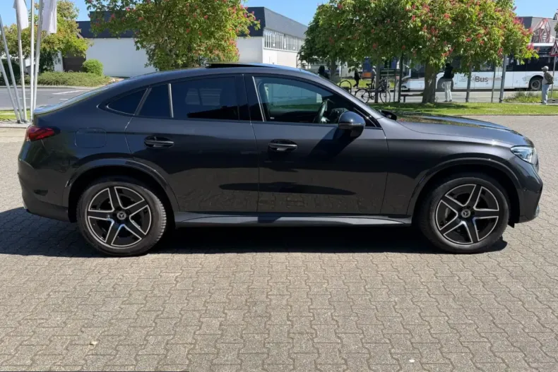 Mercedes-Benz GLC 220 (Clasa GLC) din 2025 cu 9.500 km - oferta MER218839 - foto 18