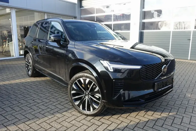 Volvo XC90 din 2025 cu 25.500 km - oferta VOL218844 - foto 1