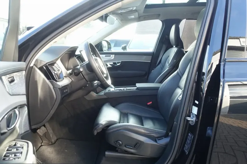 Volvo XC90 din 2025 cu 25.500 km - oferta VOL218844 - foto 8