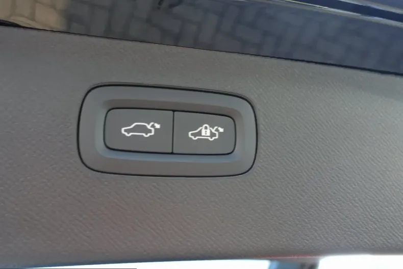 Volvo XC90 din 2025 cu 25.500 km - oferta VOL218844 - foto 13