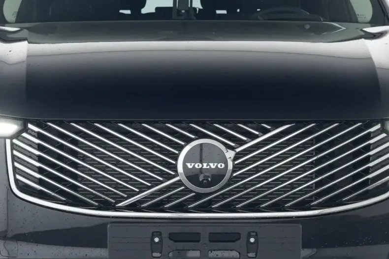 Volvo XC90 din 2025 cu 22.120 km - oferta VOL218845 - foto 4