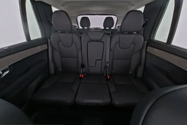 Volvo XC90 din 2025 cu 22.120 km - oferta VOL218845 - foto 7