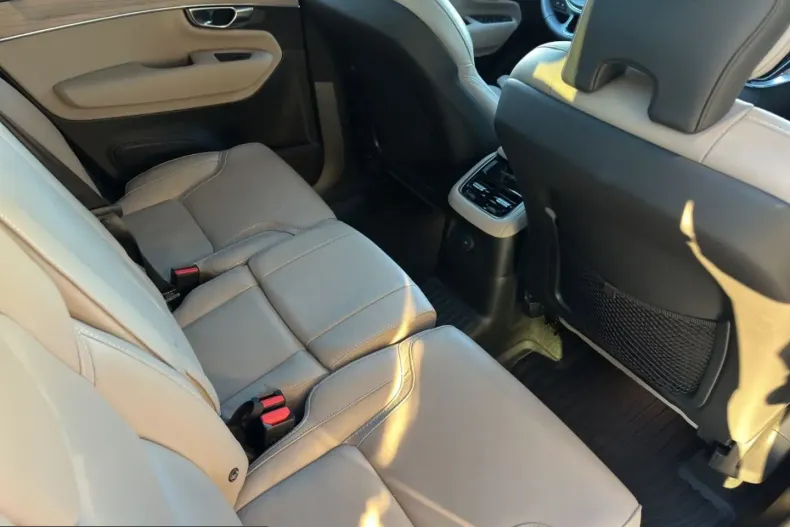 Volvo XC90 din 2025 cu 12.200 km - oferta VOL218846 - foto 15