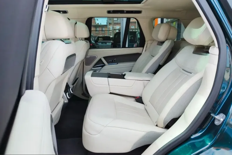 Land Rover Range Rover din 2023 cu 99.000 km - oferta LAN218854 - foto 9
